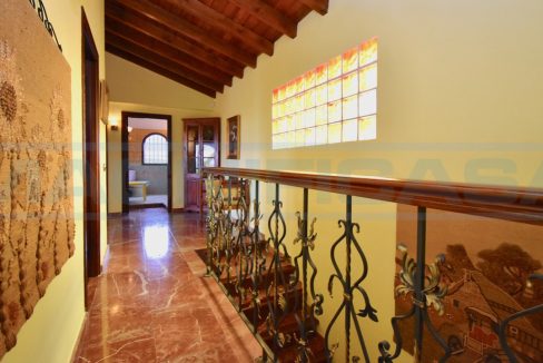 M002082-Finca-Rustica-hall-upstairs1-Cam-Las-Lomas-Alhaurin-el-Grande-Magnificasa