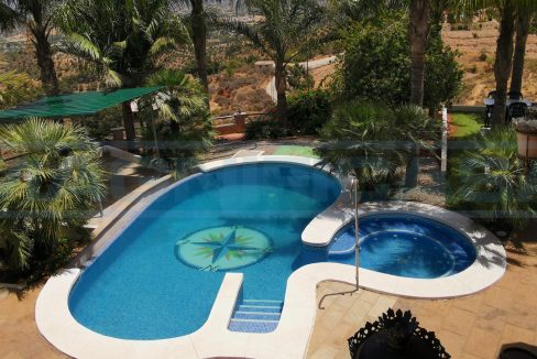 M002082-Finca-Rustica-top-view-pool-Cam-Las-Lomas-Alhaurin-el-Grande-Magnificasa