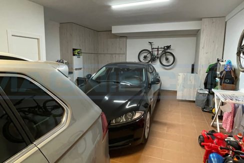 M002086-Casa-chalet-urbanisation-Coin-view-garage1-Magnificasa