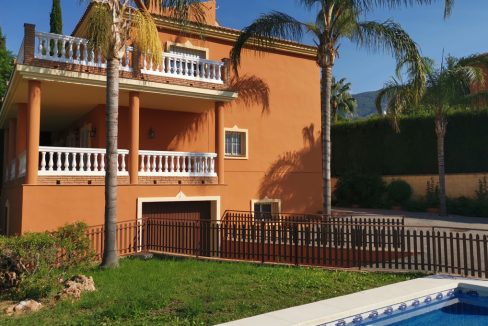 Casa-Urbanization-4bedrooms-frontview-Alhaurin-el-Grande-garage-MFC-4902399-Magnificasa-Alhaurin-el-Grande-Spain