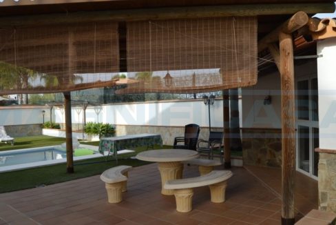 M002041-Casa-Calle-Hierbabuena-poolhouse-terrace2-Alhaurin-el-Grande-Magnificasa