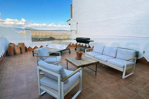 M002127-Townhouse-4beds-Garaje-Jacuzzi-Alhaurin-el-Grande-View-Roof-Terrace-Magnificasa