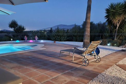 Country-house-2bedrooms-2bathrooms-terrace-pool-Alhaurin-el-Grande-view-night2-Malaga-Magnificasa