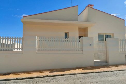 Bungalow-3bedroom-2bath-pool-Coin-Alhaurin-el-Grande-Magnificasa-front