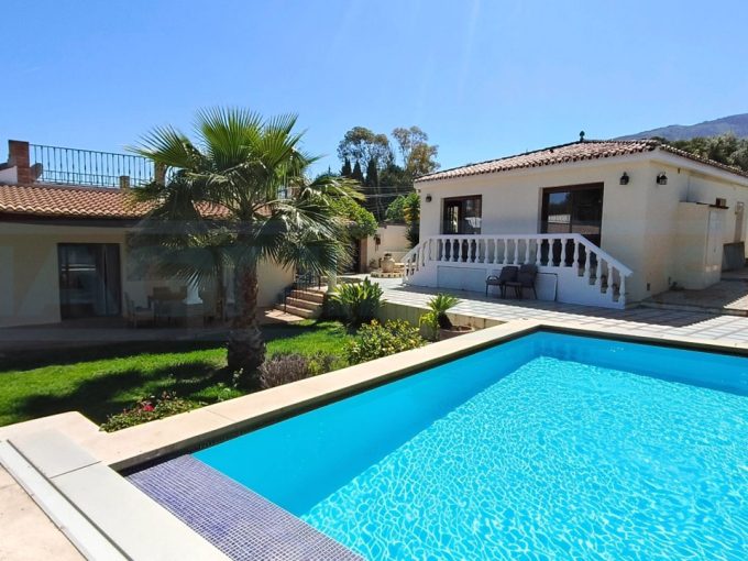 Villa 3bedrooms 3bathrooms view pool garden guesthouse house Alhaurin el Grande