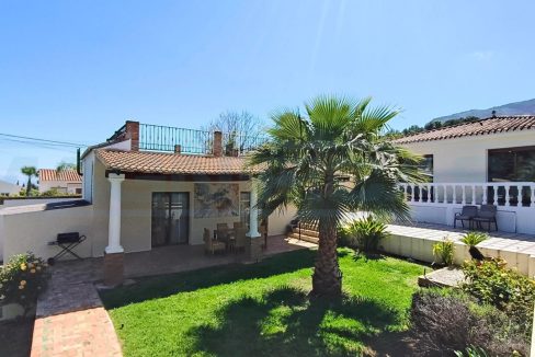 Villa-3bedrooms-3bath-view-guesthouse-garden-Alhaurin-el-Grande
