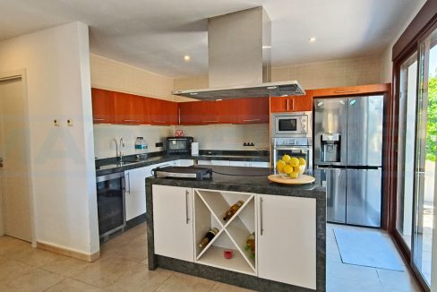 Villa-3bedrooms-3bath-view-kitchen-house-Alhaurin-el-Grande