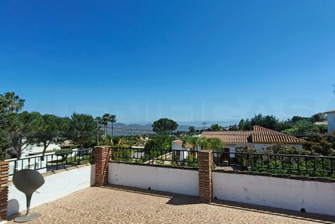 Villa-3bedrooms-3bath-view1-roof-guesthouse-Alhaurin-el-Grande