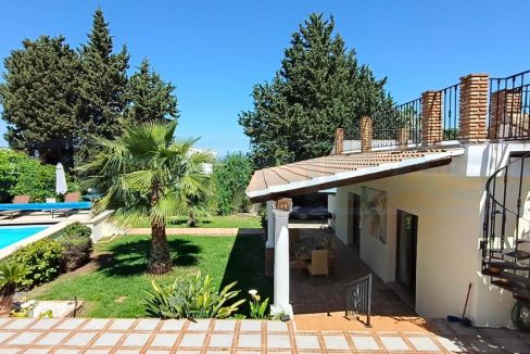 Villa-3bedrooms-3bathrooms-views-pool-garden-from-house-Alhaurin-el-Grande