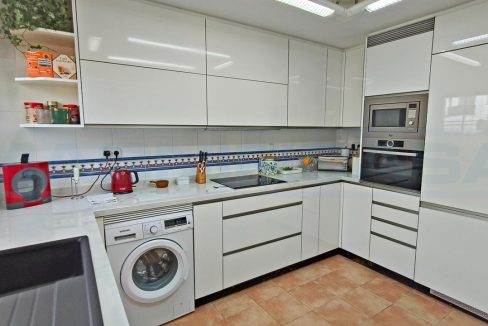 Penthouse-3bedrooms-3bathrooms-Las-Terrazas-Alhaurin-Golf-kitchen1