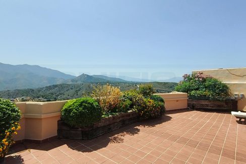 Penthouse-3bedrooms-3bathrooms-Las-Terrazas-Alhaurin-Golf-view-from-roofterrace