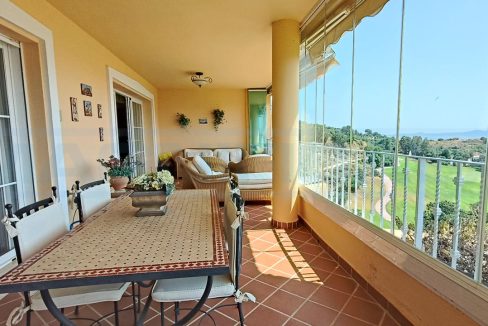 Penthouse-3bedrooms-3bathrooms-Las-Terrazas-Alhaurin-Golf-view2-livingroom-terrace