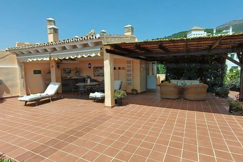 Penthouse-3bedrooms-3bathrooms-Las-Terrazas-Alhaurin-Golf-view2-lounge-roofterrace