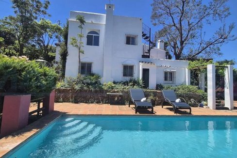Finca-3bedrooms-3bathrooms-Pool-beds-Alhaurin-el-Grande-Magnificasa