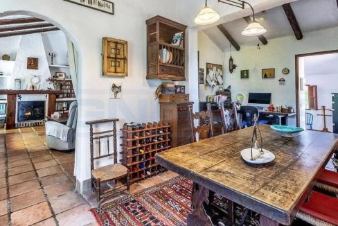 Finca-3bedrooms-3bathrooms-Pool-view-dining-Alhaurin-el-Grande-Magnificasa