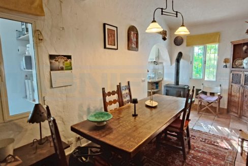 Finca-3bedrooms-3bathrooms-Pool-view-dining-kitchen-Alhaurin-el-Grande-Magnificasa