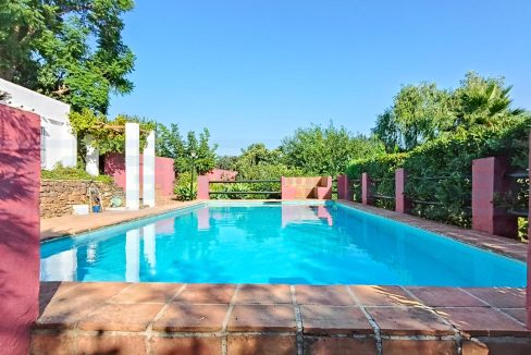 Finca-3bedrooms-3bathrooms-view-Pool-from-chairs-Alhaurin-el-Grande-Magnificasa