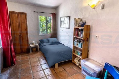Finca-3bedrooms-3bathrooms-view-guest-bedroom2-Alhaurin-el-Grande-Magnificasa