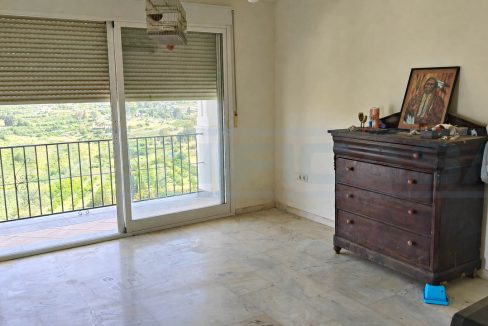 Villa-5bedrooms-3bathrooms-pool-terraces-view-guest-bedroom1-Alhaurin-el-Grande-Magnificasa