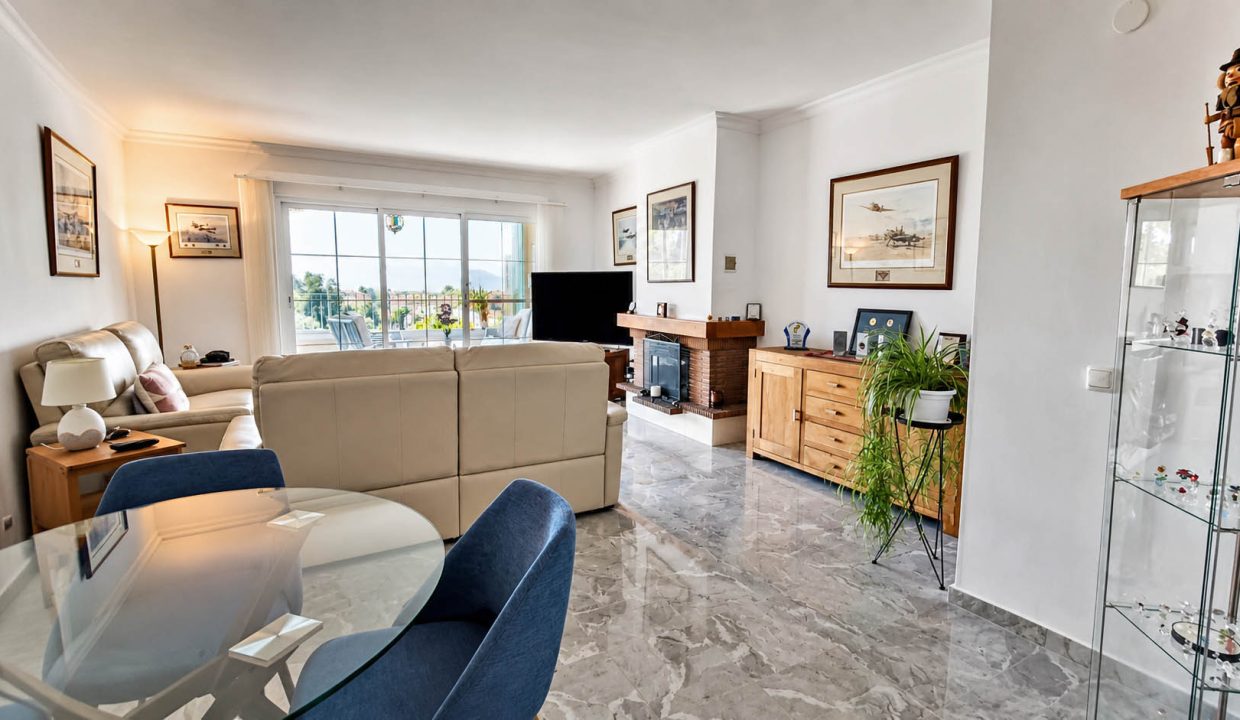 Apartment-3-bedroom-3-bathroom-Las-Terrazas-entrance1-livingroom-Alhaurin-Golf-Magnificasa