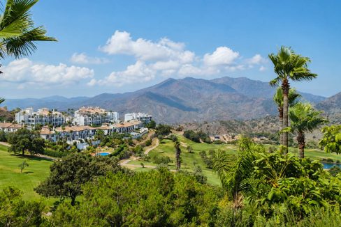 Apartment-3-bedroom-3-bathroom-Las-Terrazas-view-from-terrace-Alhaurin-Golf-Magnificasa