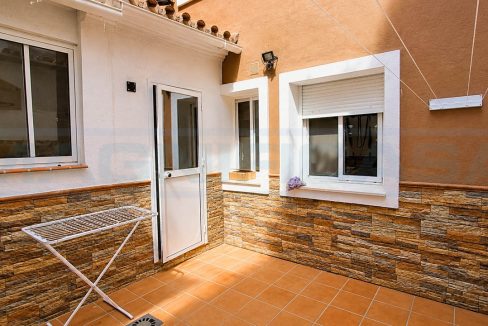 Casa-adosada-4-bedrooms-2-bathrooms-Garage-Centro-Coin-view-patio-Magnificasa