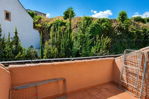 Casa-adosada-4-bedrooms-2-bathrooms-Garage-Centro-Coin-view-roofterrace-Magnificasa